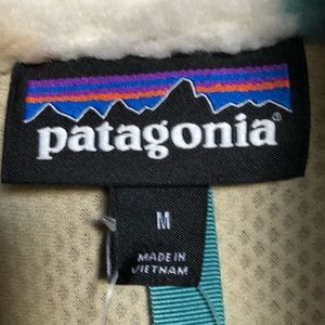 Patagonia women’s vest Aztec print